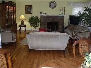1st image of 352 Randall Ave
