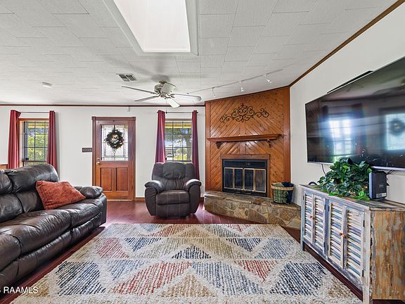 5th image of 217 Stelly Rd