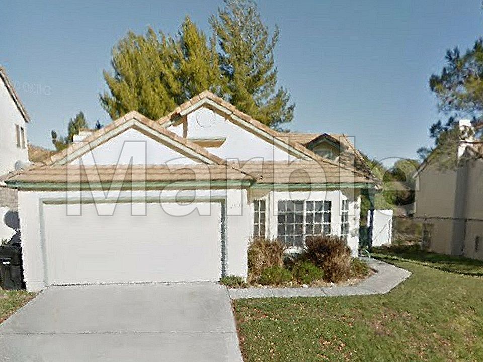 1st image of 28513 Applewood Ln