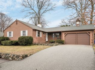 46 Woodcrest Dr, Wakefield, MA 01880