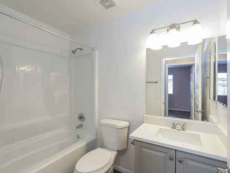 7302 S 253rd Ave — Photo 15