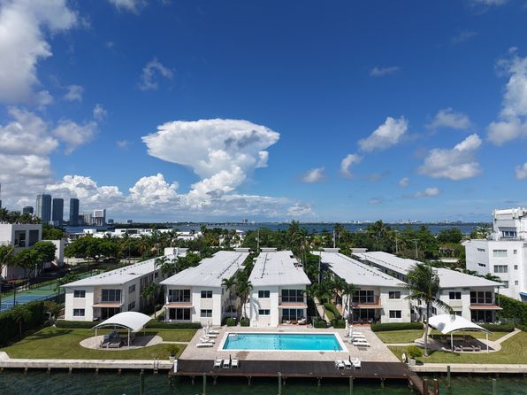 1110 Venetian Way APT 1D