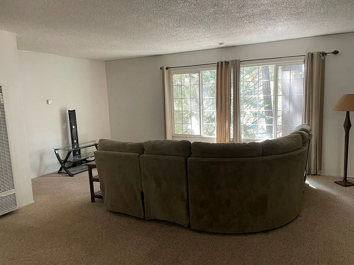 1281 Bonanza Ave — Photo 4
