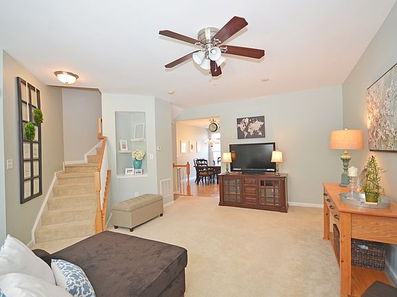 4th image of 300 Dixon St Unit 503