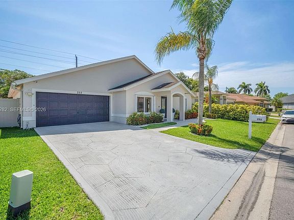 2nd image of 252 Malibu Cir #252