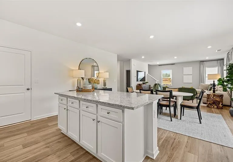 465 Madison Lakeview Dr — Photo 12