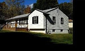 3rd image of 8402 E 106th St
