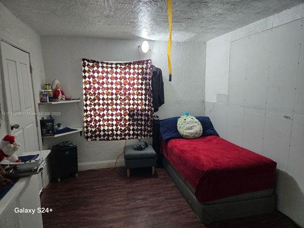 miami-florida-43808837 picture