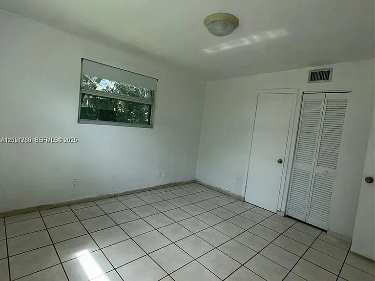 1545 NE 128th St — Photo 9