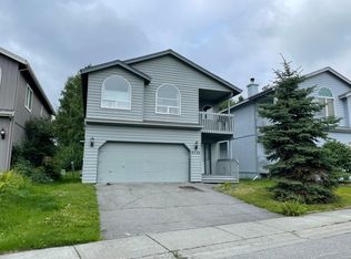 8733 Cross Pointe Loop, Anchorage, AK 99504