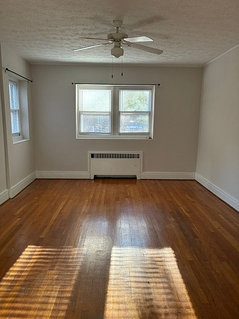 1st image of 215 Ridgeway Rd APT 2