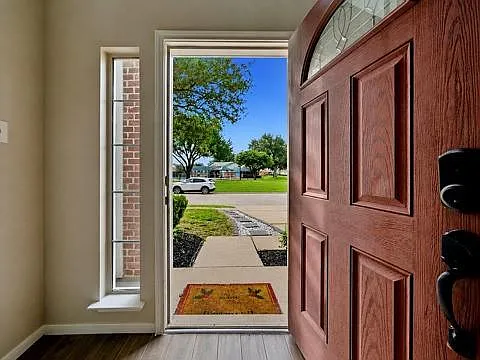 3711 Slocom Dr — Photo 3