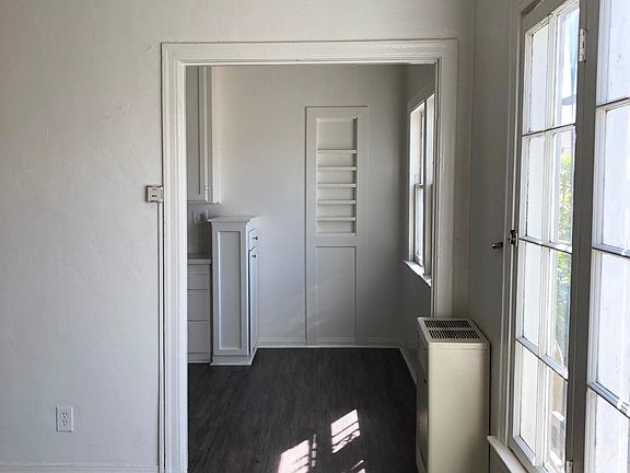 3rd image of 706 N Soto St