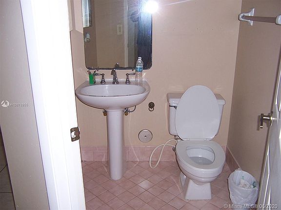 4th image of 1431 NW 105th Ave #0