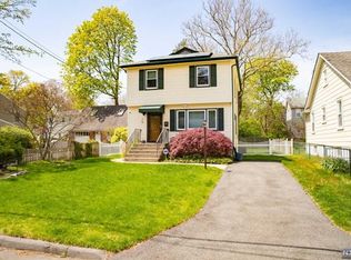 111 6th St, Cresskill, NJ 07626