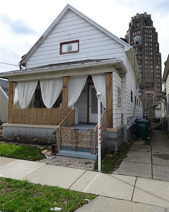 1st image of 60 Newton St