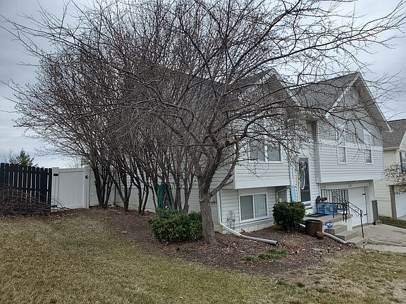 2nd image of 15502 Reynolds St