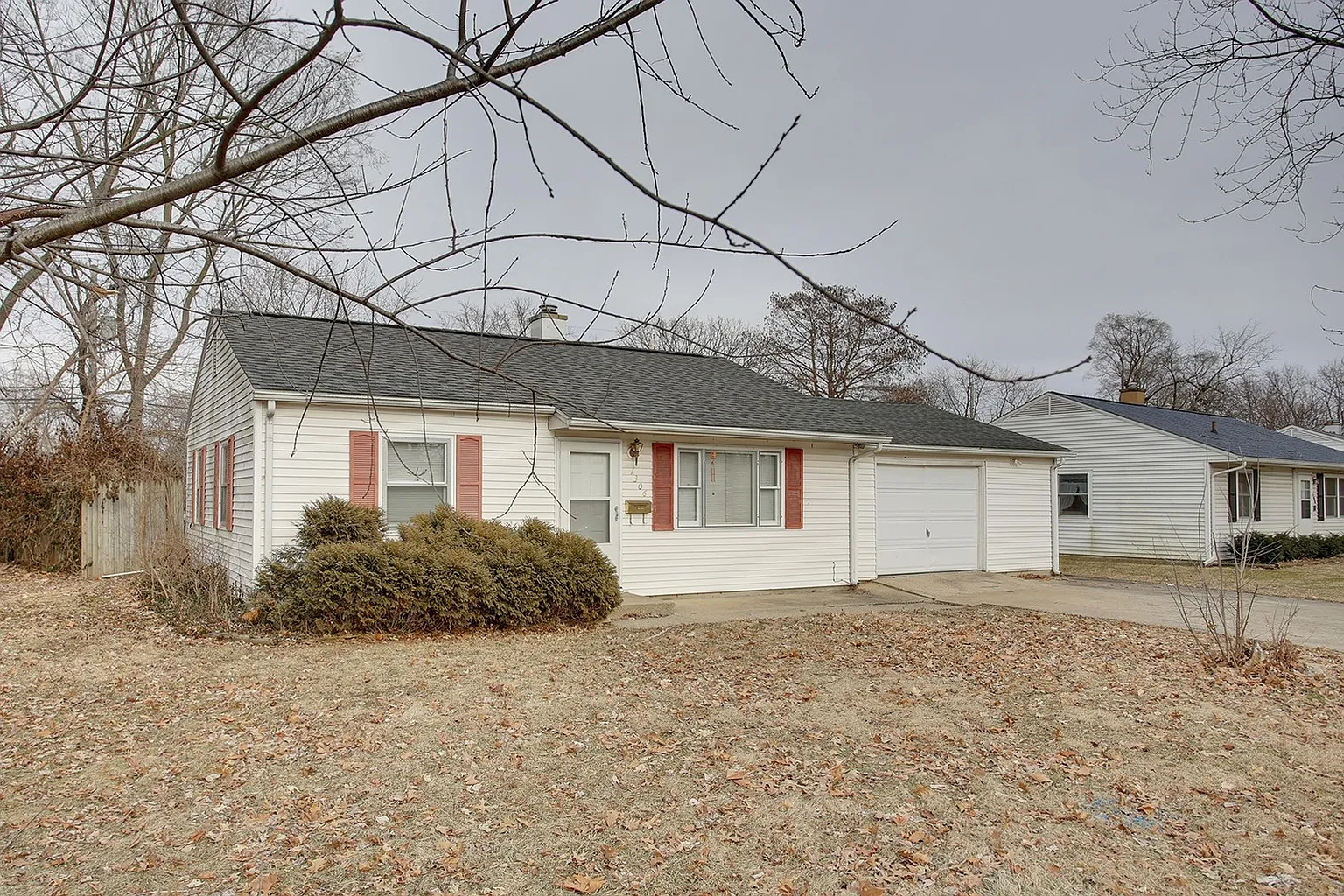 1306 Briarcliff Dr photo 1