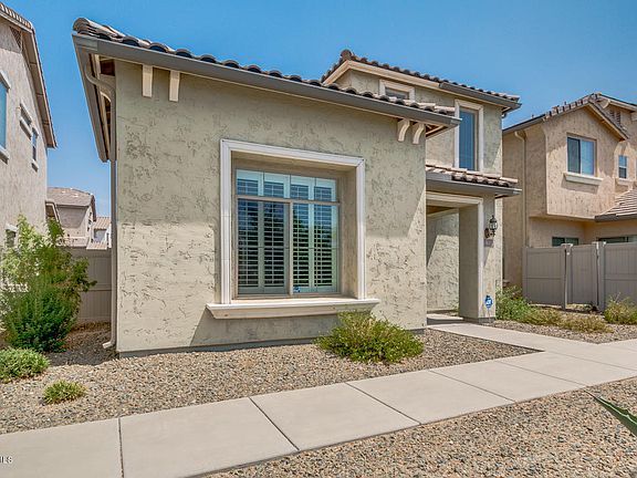 3rd image of 26312 N 53rd Gln