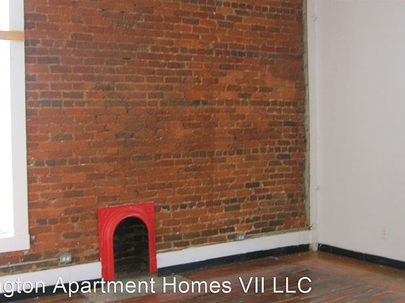 2nd image of 207 Adamson Sq Ste A