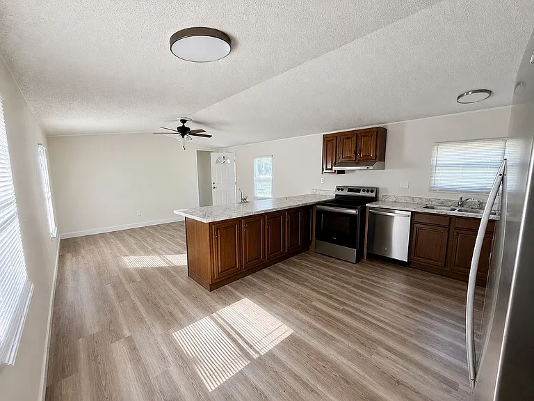 7158 Davis Rd — Photo 13