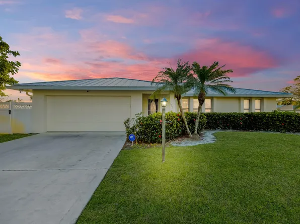 1502 SE Portillo Road, Port St Lucie, FL 34952