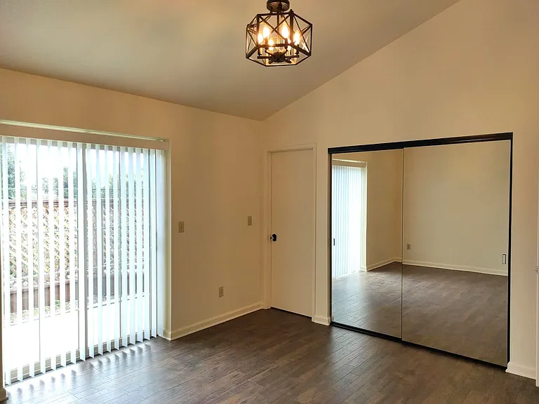 1025 Highlander Dr — Photo 8