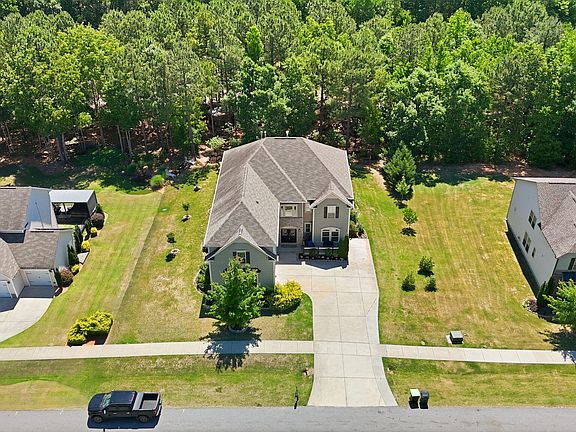 4th image of 535 Long View Dr