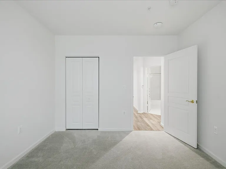 12915 Alton Sq #113 — Photo 6
