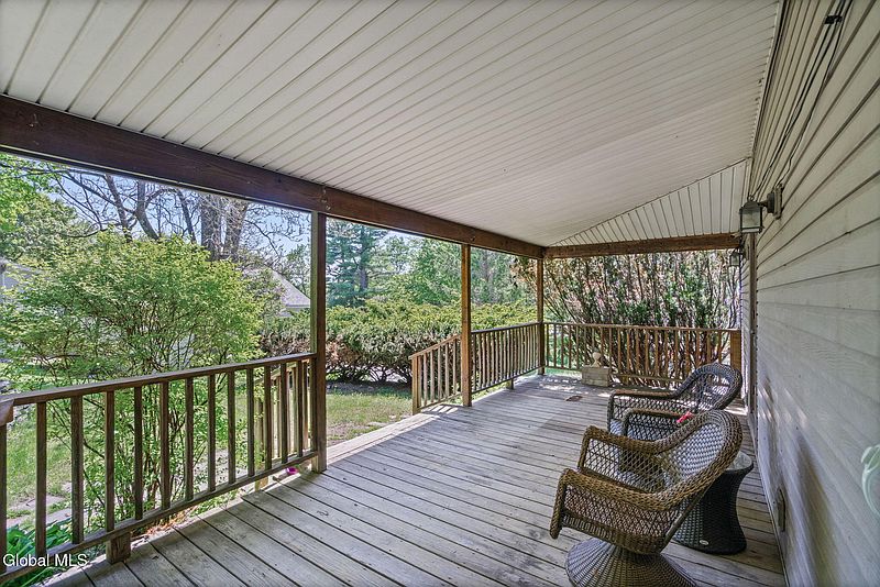 4th image of 262 Lake Road
