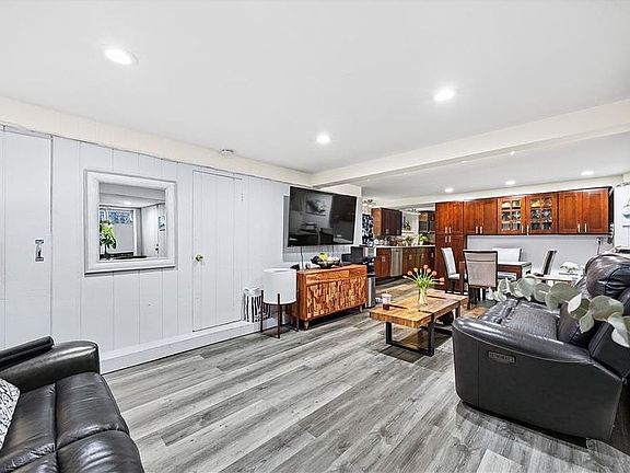 4th image of 8781 14th Ave