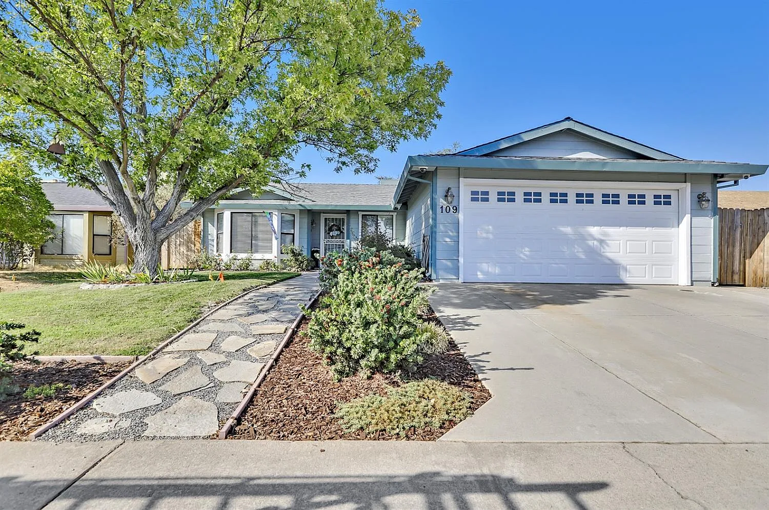 109 Cherri Lynn Ave photo 1