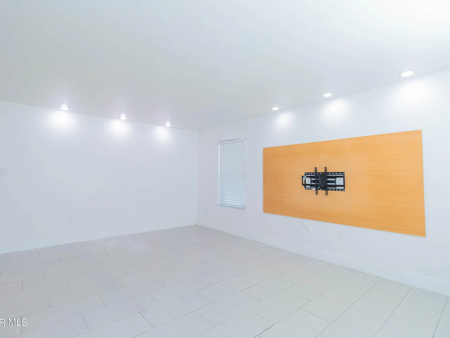 3 bed, 2.0 bath, 1108 sqft, $1,500 — Photo 3