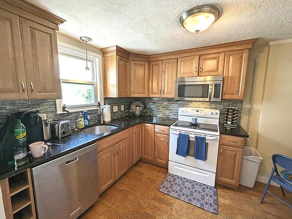 2nd image of 238 Quincy Shore Dr