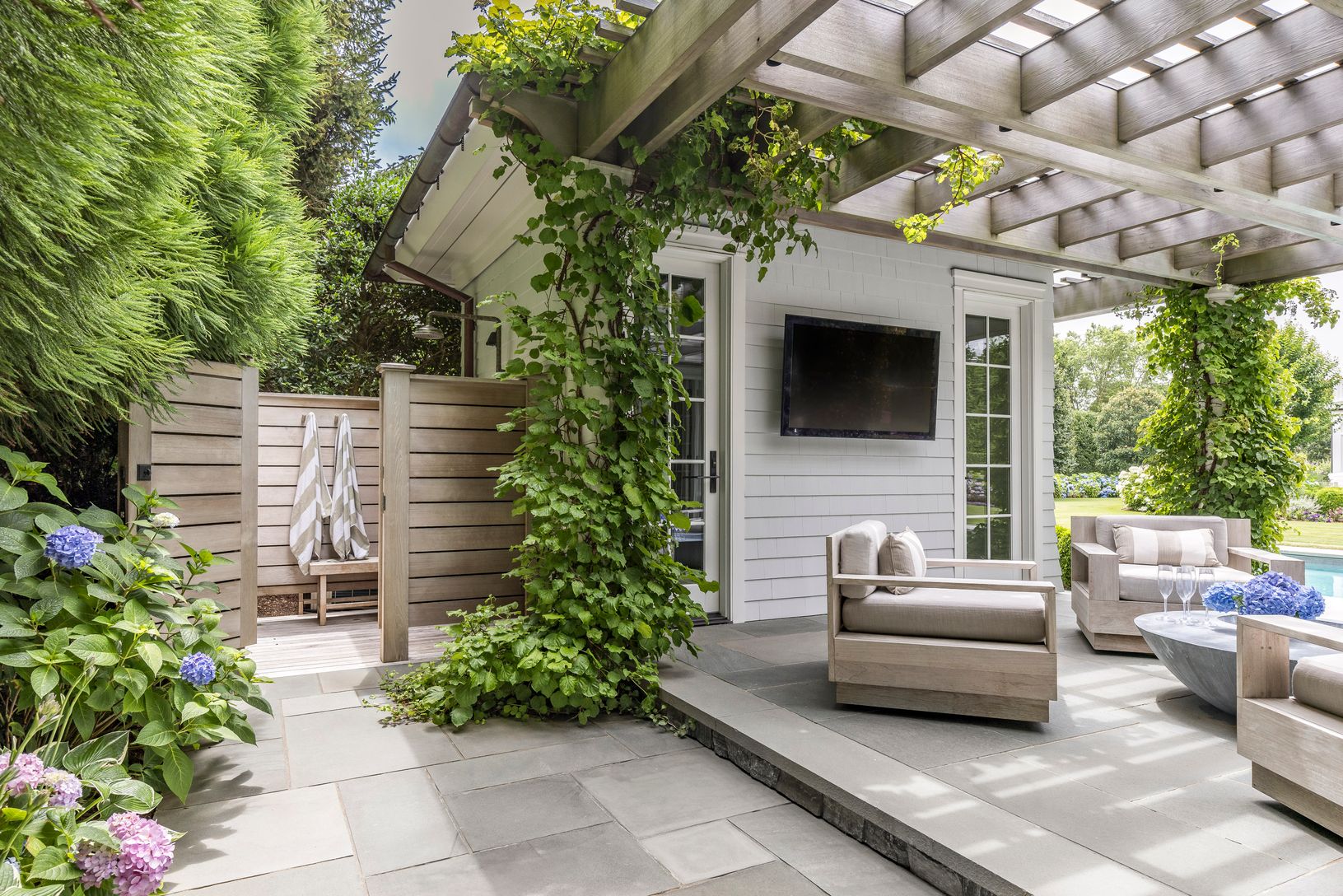 Pool house bath and laundry