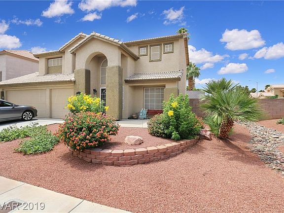 2nd image of 327 Wind River Dr