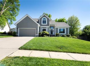 2313 SE 3rd St, Lees Summit, MO 64063