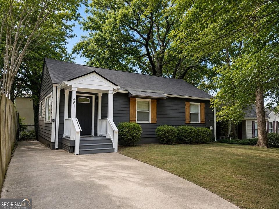 2nd image of 461 Glenwood Pl SE