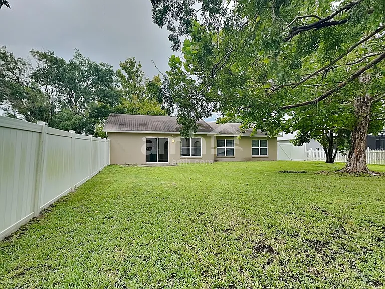 12131 Woodglen Cir — Photo 21