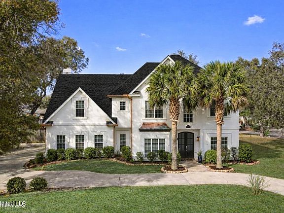 2nd image of 2026 Bent Oaks Blvd