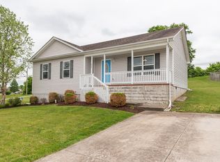 270 Hunter Ridge Dr, Lawrenceburg, KY 40342