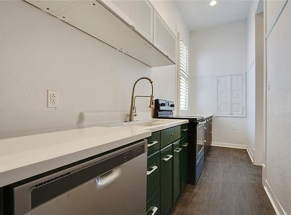 3rd image of 3516 Canal St