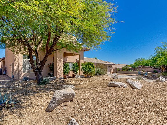 3rd image of 18109 W San Esteban Dr
