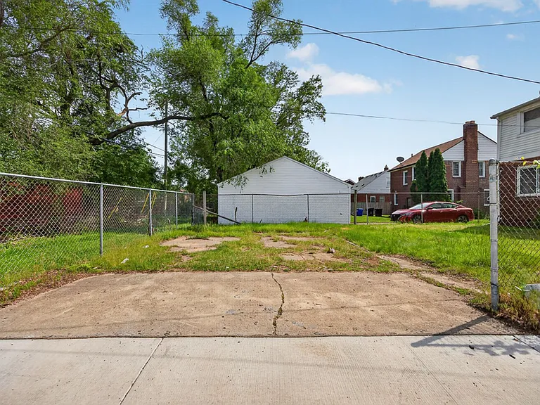 16934 Ilene St — Photo 25