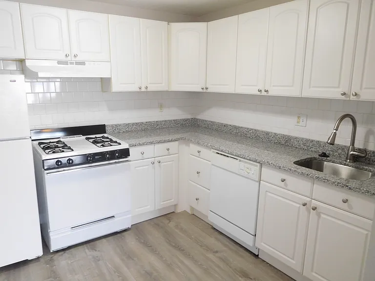 39 & 41 Shepard Street — Photo 35