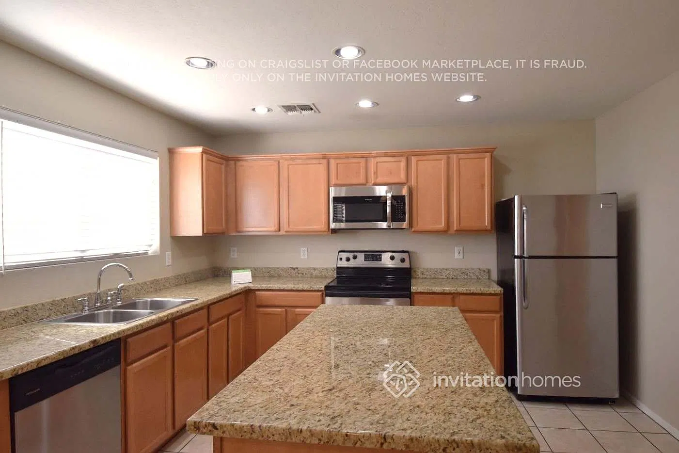 2443 W Bloch Rd Phoenix, AZ 85041 — Photo 3