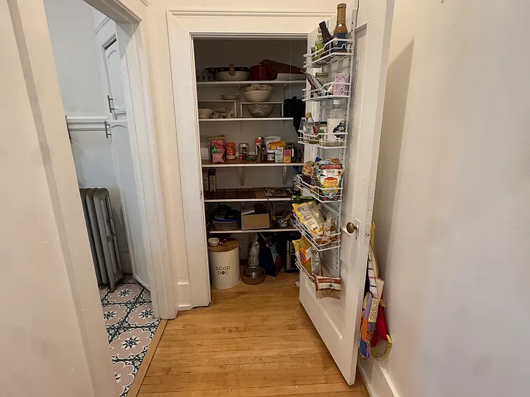 445 E 9th Ave #4 — Photo 8