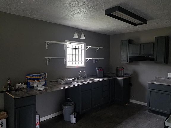 2nd image of 3280 Taliaferro St