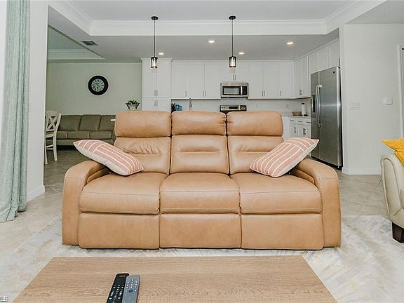 4th image of 6034 National BLVD #523