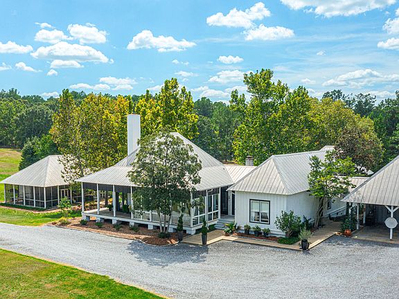 3rd image of 241 A Highland Hills Ln